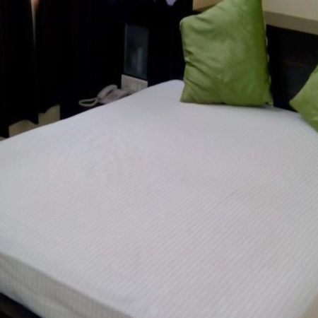 Hotel R K International Лакнау Екстериор снимка