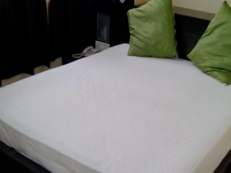 Hotel R K International Лакнау Екстериор снимка